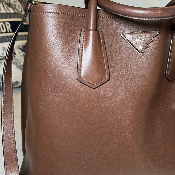 Prada double handle tote bag - Picture 7 of 17